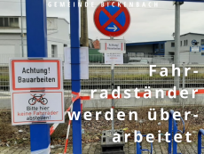 Fahrradständer am Bahnhof 